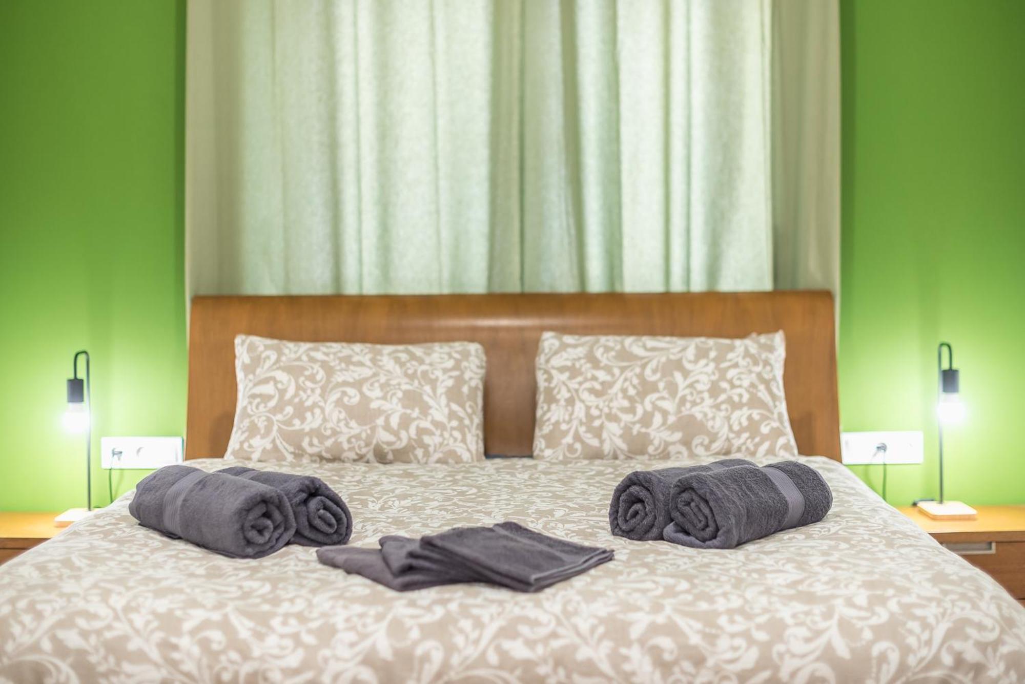 Stylish Luxury Apartment At Ampelokipi Metro Station Athens Luaran gambar