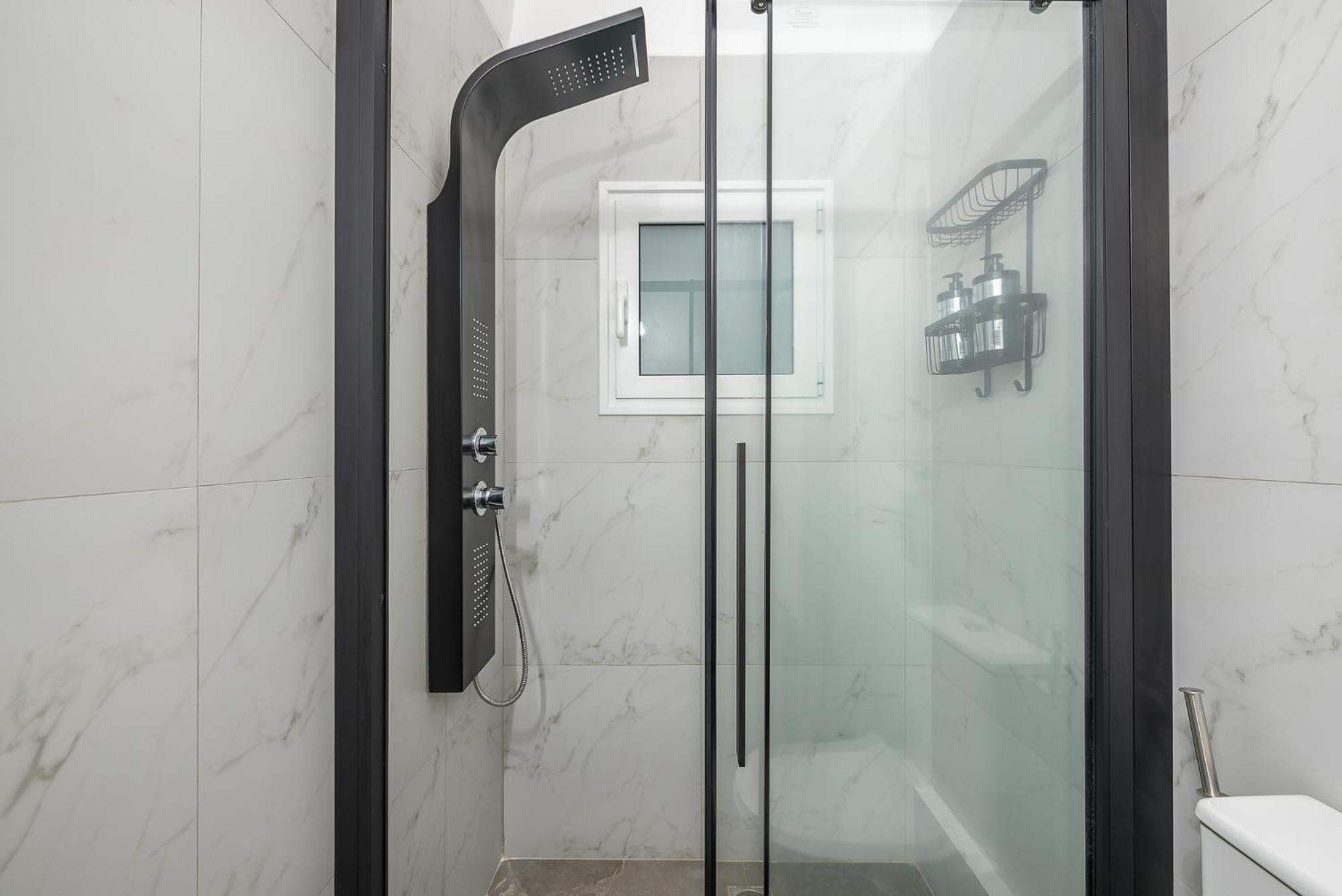 Stylish Luxury Apartment At Ampelokipi Metro Station Athens Luaran gambar