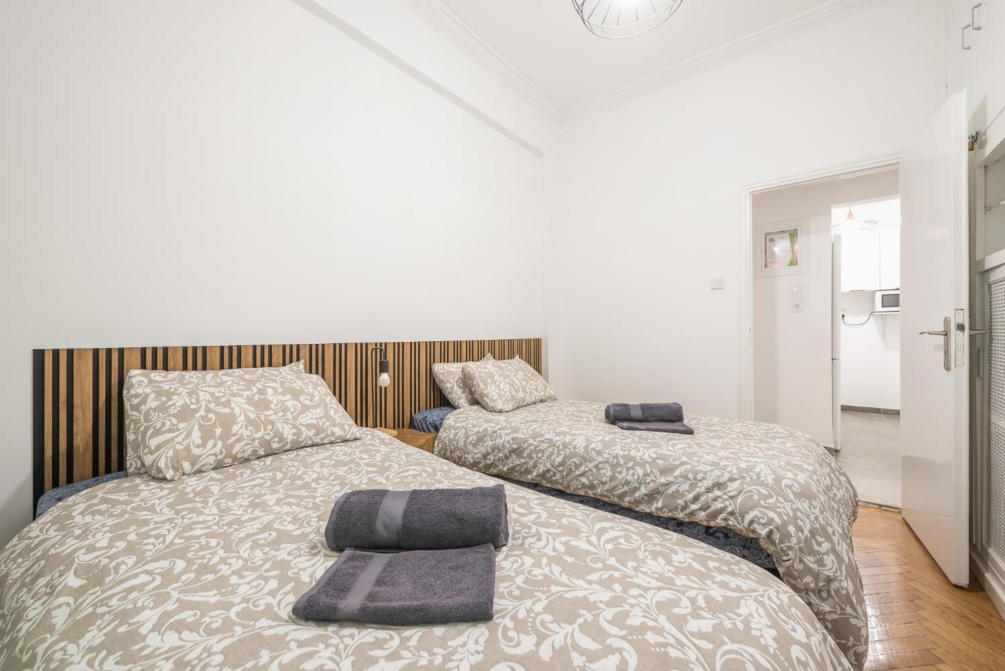 Stylish Luxury Apartment At Ampelokipi Metro Station Athens Luaran gambar