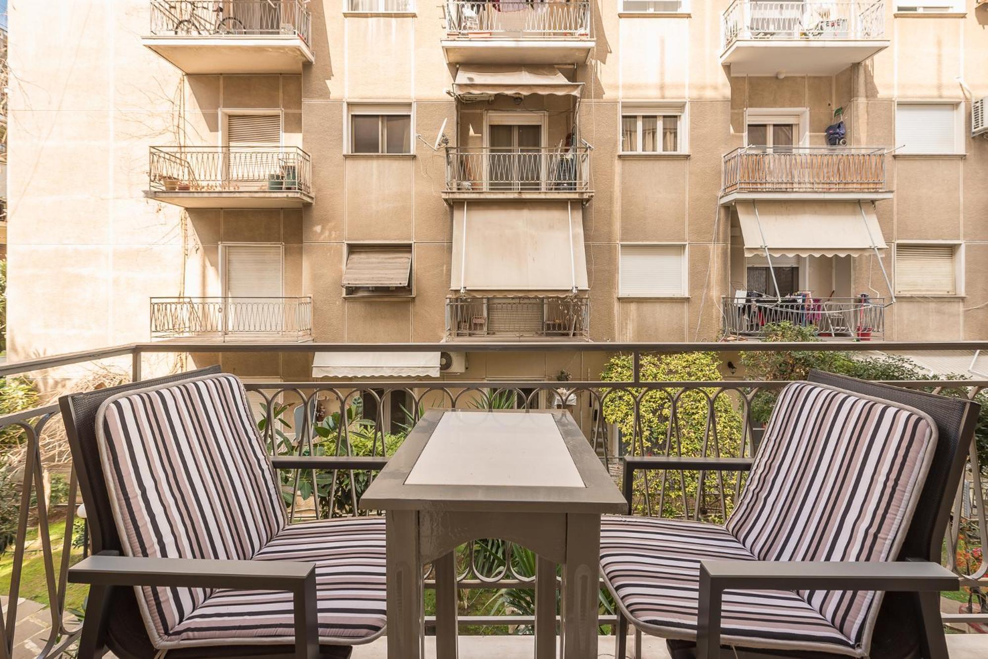 Stylish Luxury Apartment At Ampelokipi Metro Station Athens Luaran gambar